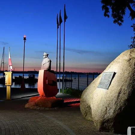 Ahoy Puck - Apartament -Pierwsza Linia Brzegowa - Widok Na Morze Apartman Puck