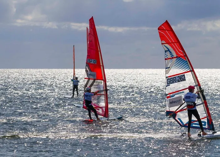 Ahoy Przy Plazy Z Widokiem Na Morze Daire