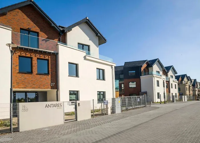 Ahoy Przy Plazy Z Widokiem Na Morze