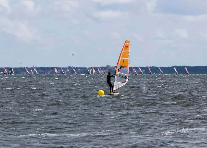 Ahoy Przy Plazy Z Widokiem Na Morze