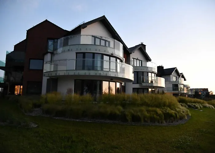 Ahoy Przy Plazy Z Widokiem Na Morze Puck